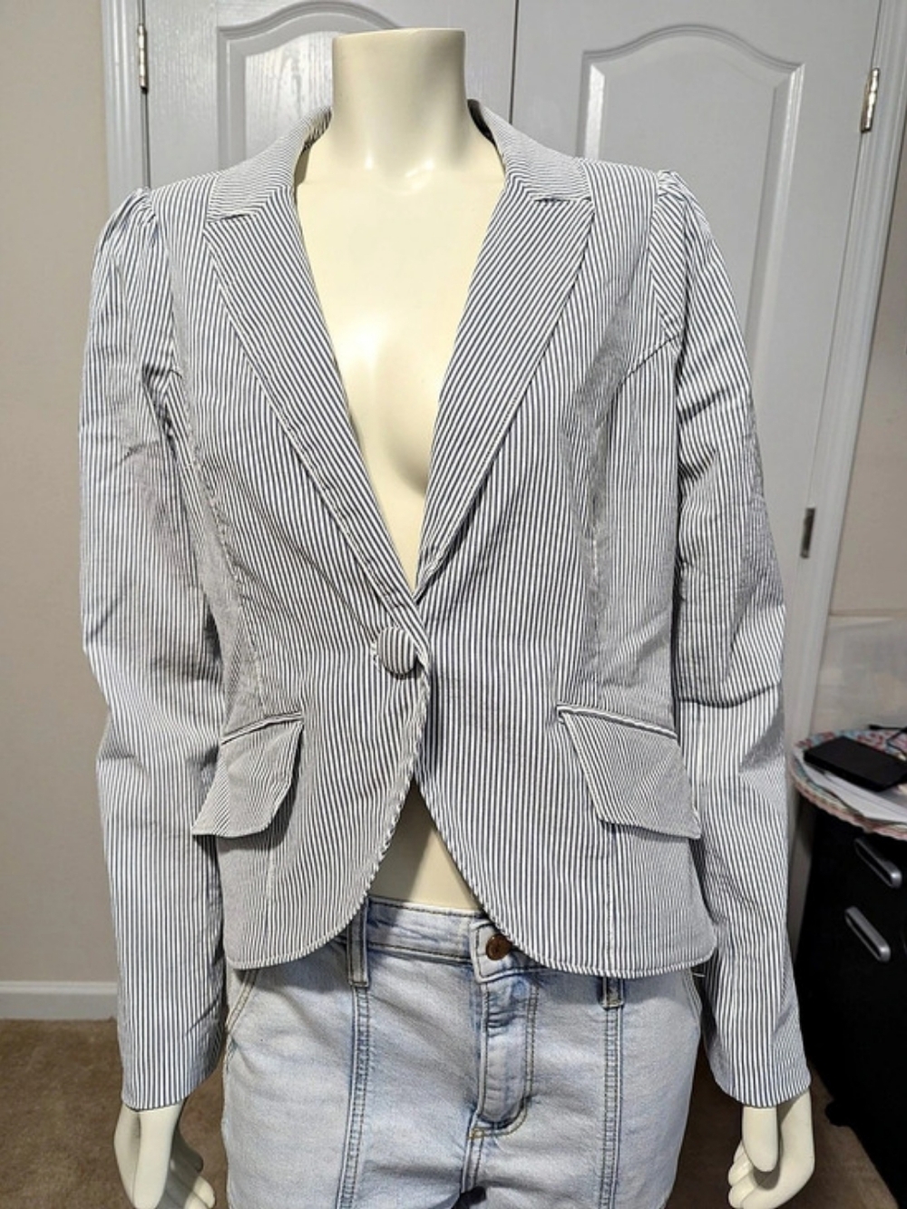 Jones New York Striped Blazer in Blue & White Size Large NWT